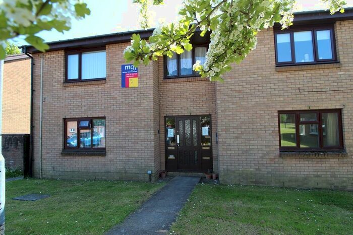 Studio To Rent In Limeslade Close, Fairwater, CF5