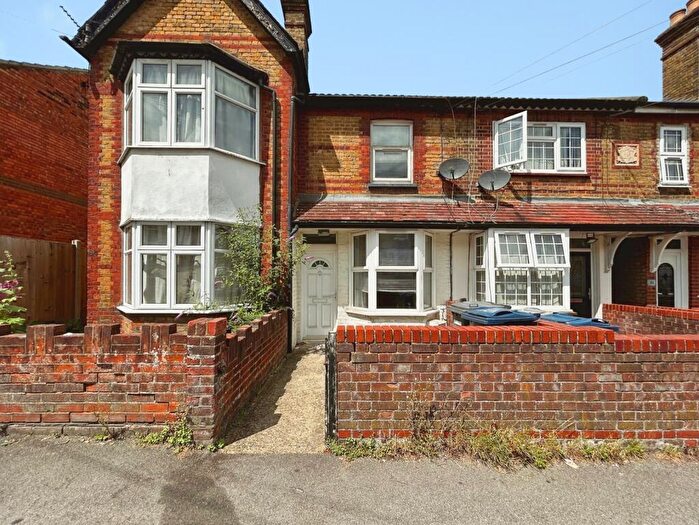 3 Bedroom Terraced House For Sale In Oakridge Road, High Wycombe, Buckinghamshire, HP11