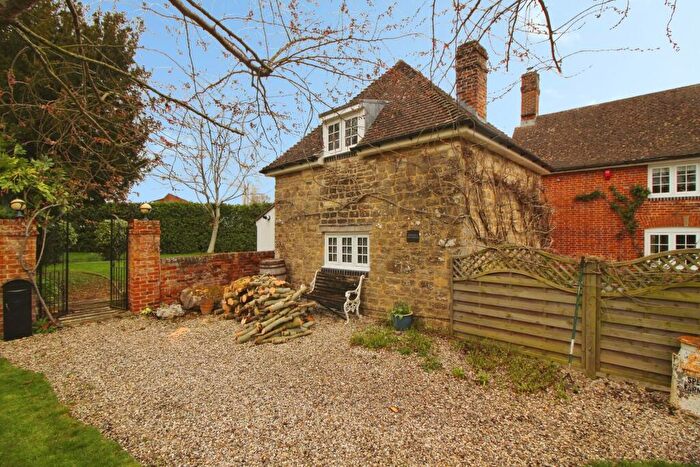 1 Bedroom Cottage To Rent In High Street, Wroughton, SN4