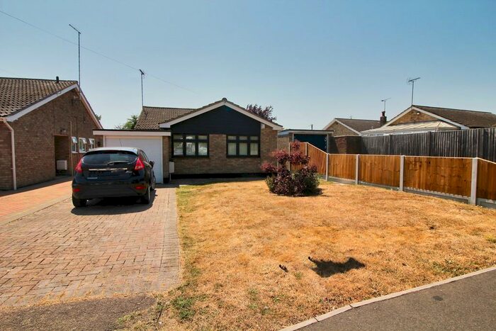 3 Bedroom Detached Bungalow To Rent In Vine Road, Tiptree, CO5