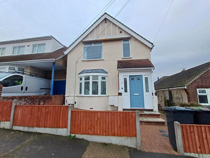 1 Bedroom Flat To Rent In Westcliff Drive, Herne Bay, Kent, CT6