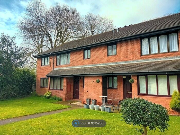 1 Bedroom Flat To Rent In Gunnings Road, Alcester, B49