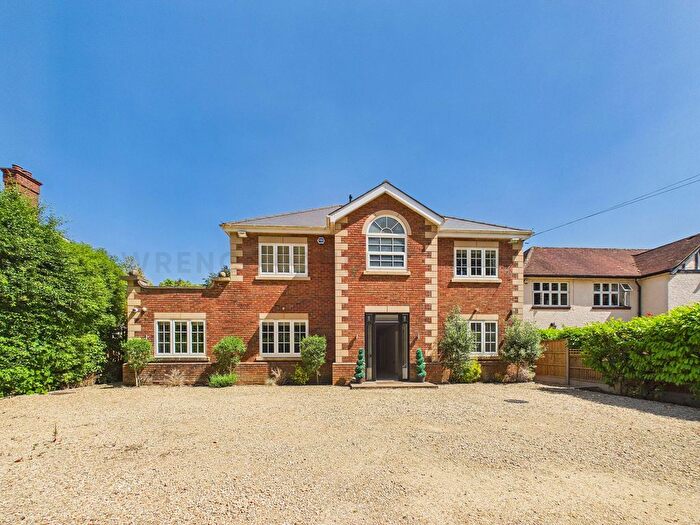 6 Bedroom Detached House To Rent In The Drive, Ickenham, UB10