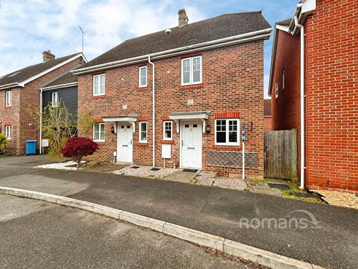 2 Bedroom Semi-detached House For Sale In Turbary Road, Fleet, GU51