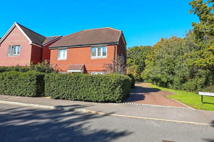 4 Bedroom Detached House For Sale In Icarus Avenue, Burgess Hill, RH15
