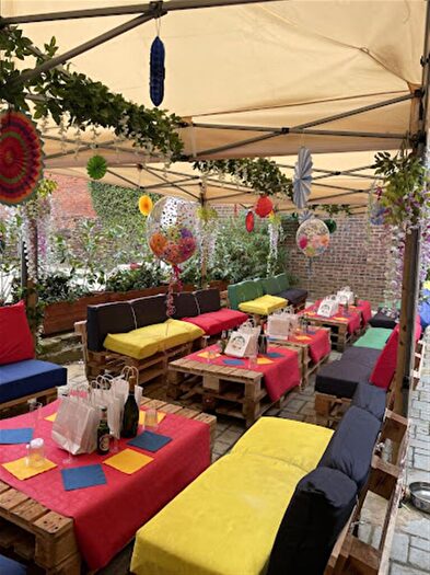 Property For Sale In Popular Coffee Shop, Bedfordshire, LU7