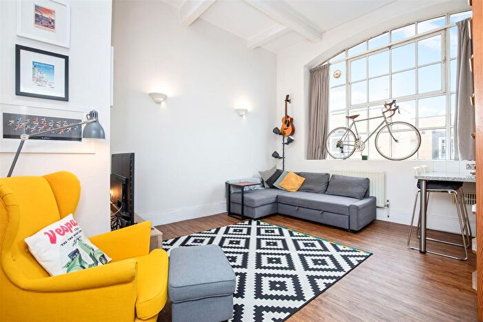 1 Bedroom Flat For Sale In The Deco Building, Brighton, BN2