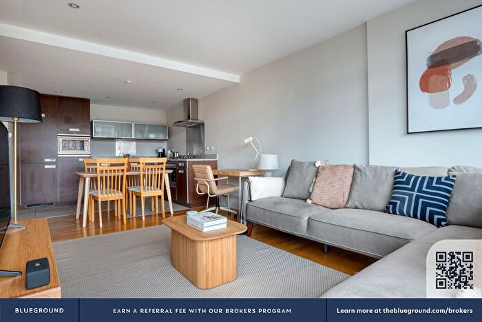 2 Bedroom Flat To Rent In London Borough Of Camden, NW6
