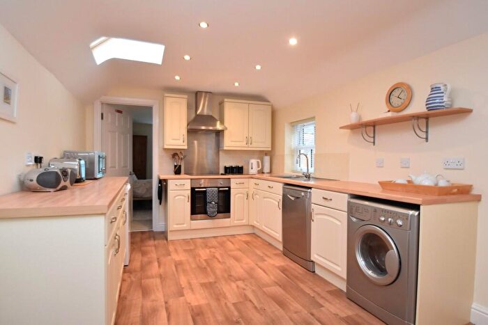 2 Bedroom Apartment For Sale In Cromer, NR27