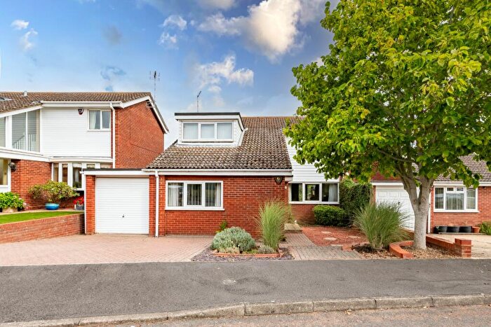 4 Bedroom Detached House For Sale In Hail Weston, St Neots, PE19