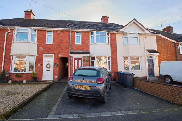 4 Bedroom Terraced House To Rent In Tudor Road, Hinckley, LE10