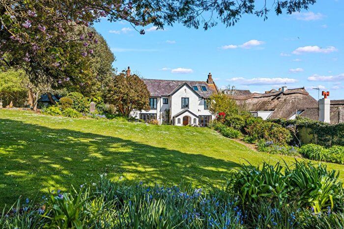 6 Bedroom Property For Sale In Thurlestone, Kingsbridge, TQ7