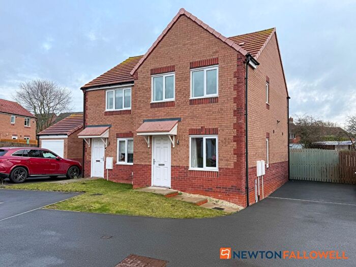 3 Bedroom Semi-Detached House For Sale In Sir Brian Way, Bilsthorpe, NG22