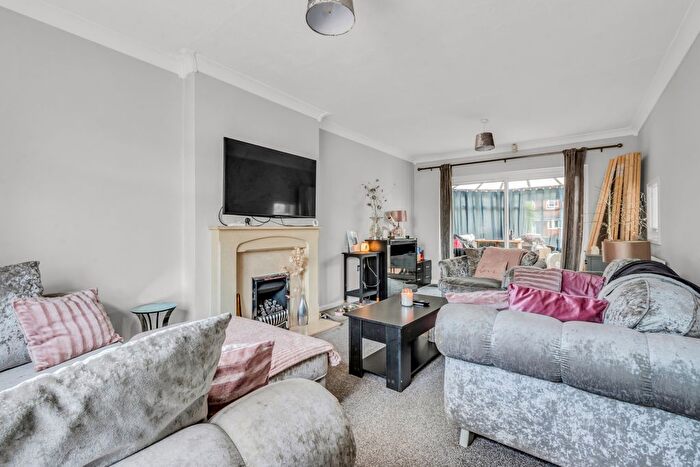 3 Bedroom Detached House For Sale In Brascote Lane, Leicester, LE9