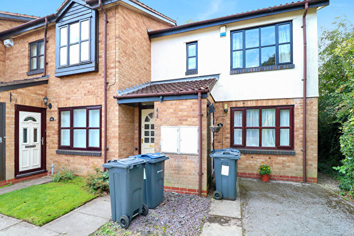 1 Bedroom Maisonette For Sale In Pembroke Way, Birmingham, B28