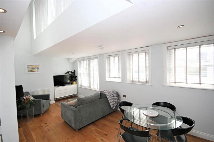 1 Bedroom Apartment To Rent In Old Steine, Brighton, BN1