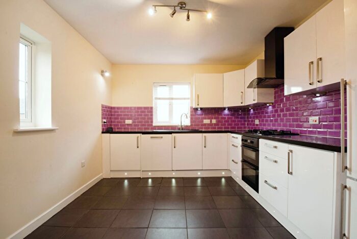 2 Bedroom Flat To Rent In Ffordd Ty Unnos, Cardiff, CF14