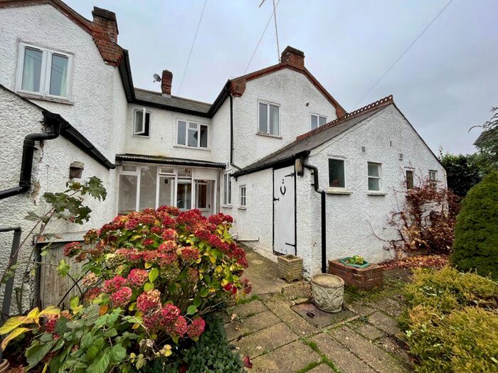 2 Bedroom Property To Rent In Redbourn Lane, Harpenden AL5