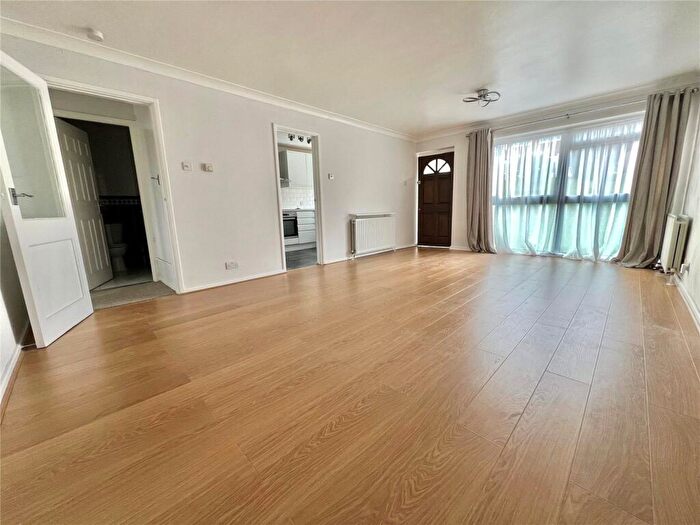 2 Bedroom Apartment To Rent In Englefield Close, Enfield, EN2