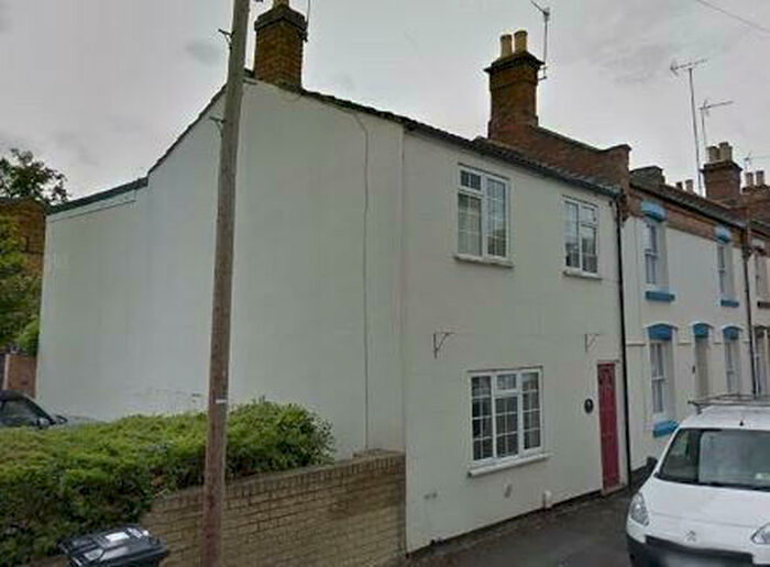 4 Bedroom Terraced House To Rent In Cross Street, Leamington Spa, Warwickshire, CV32