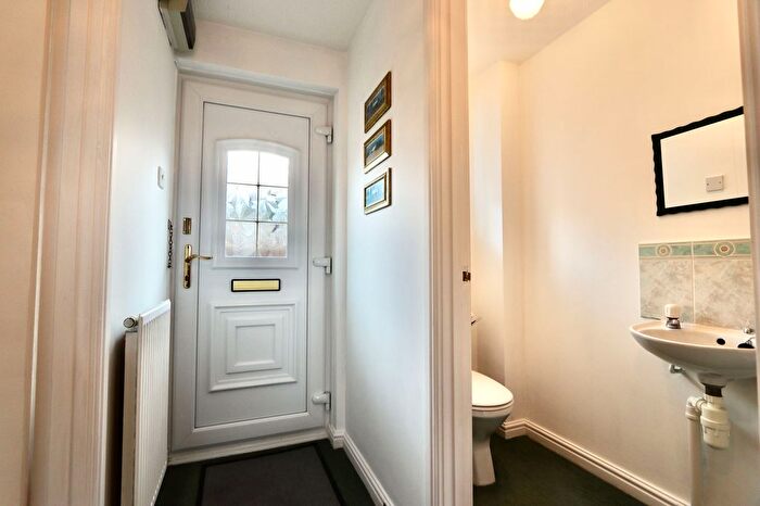 3 Bedroom Terraced House For Sale In St. Andrews Drive, Pontllanfraith, NP12