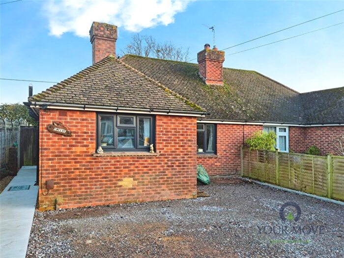 2 Bedroom Bungalow For Sale In Eastern Avenue, Polegate, East Sussex, BN26