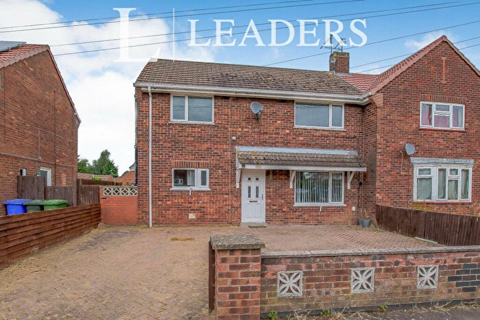 3 Bedroom Semi-Detached House To Rent In Woad Farm Road, Boston, PE21