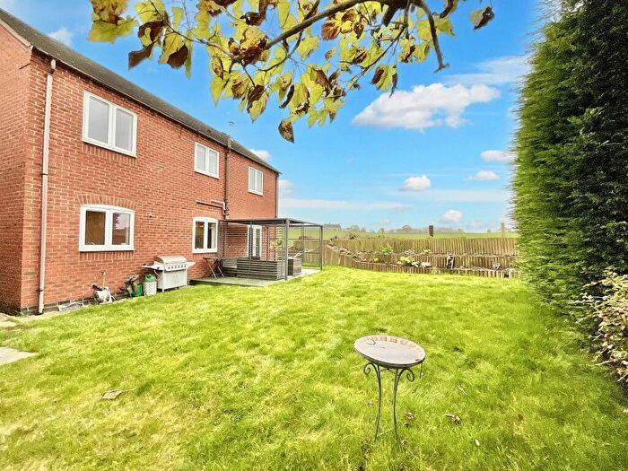 3 Bedroom Detached House For Sale In Bridge Court, Woodseaves, ST20