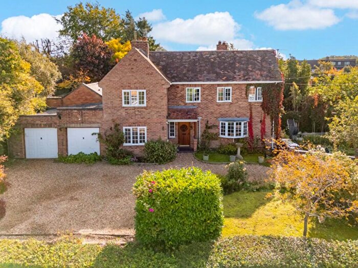 5 Bedroom Detached House For Sale In Lewis Road, Radford Semele, Leamington Spa, CV31