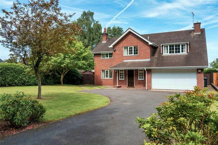 4 Bedroom Detached House For Sale In Dixon Drive, Chelford, Macclesfield, SK11