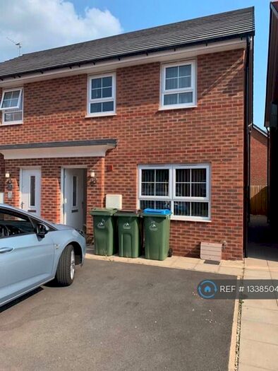 3 Bedroom Semi-Detached House To Rent In Tawny Grove, Coventry, CV4