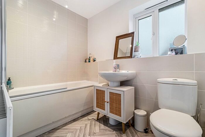 4 Bedroom Detached House For Sale In Wedgwood Drive, Warrington, WA4 - Photo 10