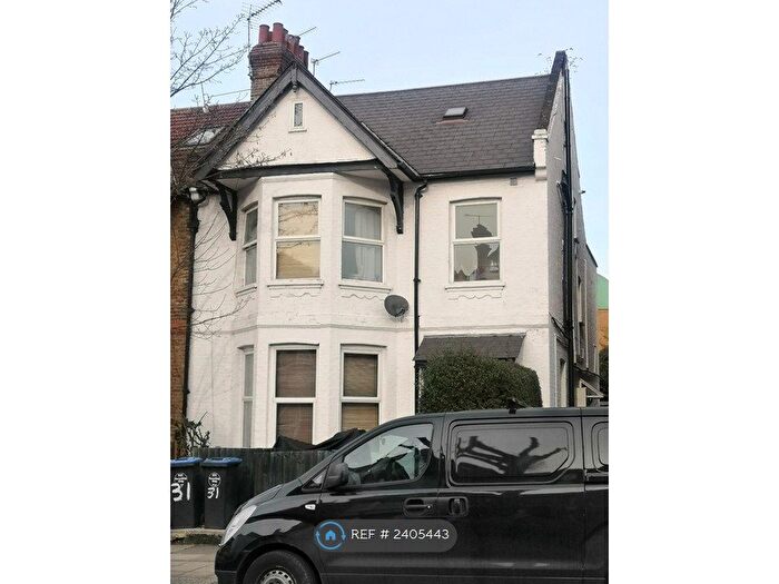 2 Bedroom Flat To Rent In St Pauls Avenue, London, NW2