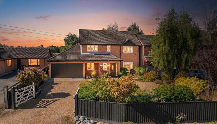 4 Bedroom Detached House For Sale In Sandbank, Wisbech St. Mary, Wisbech, PE13