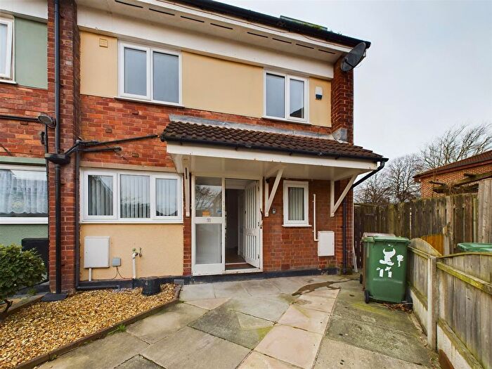 3 Bedroom Semi-Detached House To Rent In Church Gardens, Wallasey, CH44
