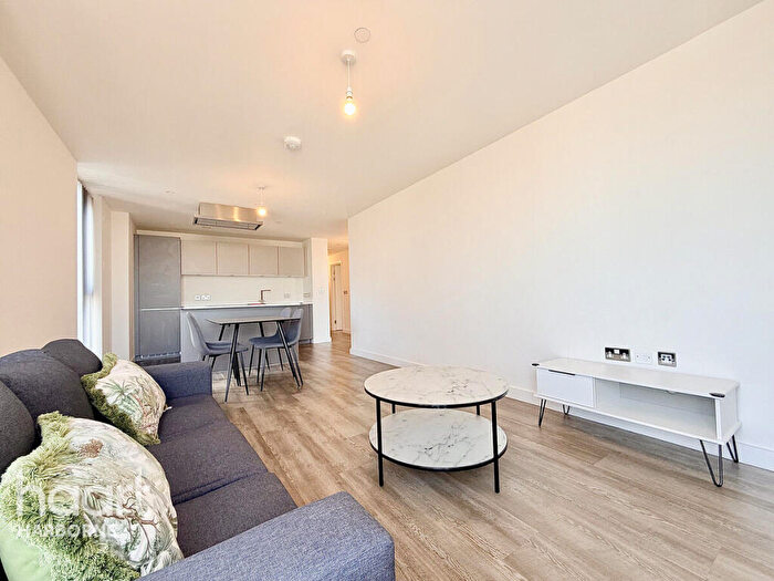 2 Bedroom Apartment To Rent In The Bank, Brindley Place, Birmingham, B16