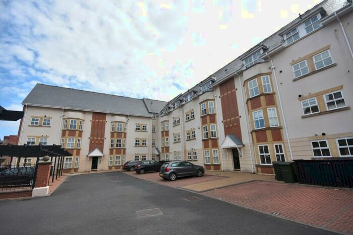 2 Bedroom Flat To Rent In Sovereign Court, Jesmond, NE2