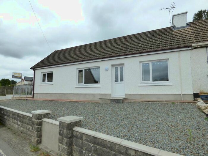 3 Bedroom Bungalow To Rent In Pentre-Cwrt, Llandysul, SA44