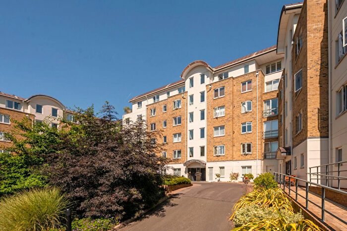 Studio To Rent In Point Pleasant, Putney, London, SW18