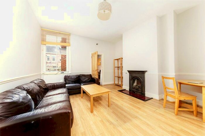 2 Bedroom Apartment To Rent In Lavender Gardens, Jesmond, Newcastle Upon Tyne, NE2