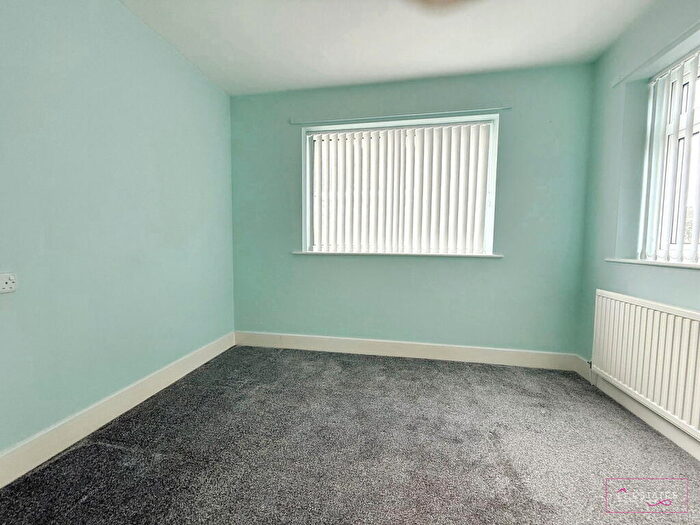 2 Bedroom Detached Bungalow To Rent In Howell Avenue, Rhuddlan, LL18