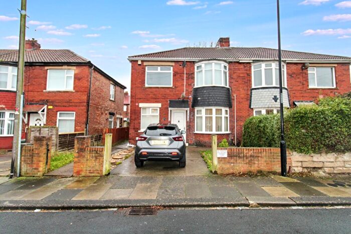 2 Bedroom Flat For Sale In St. Julien Gardens, Howdon, Wallsend, Tyne And Wear, NE28