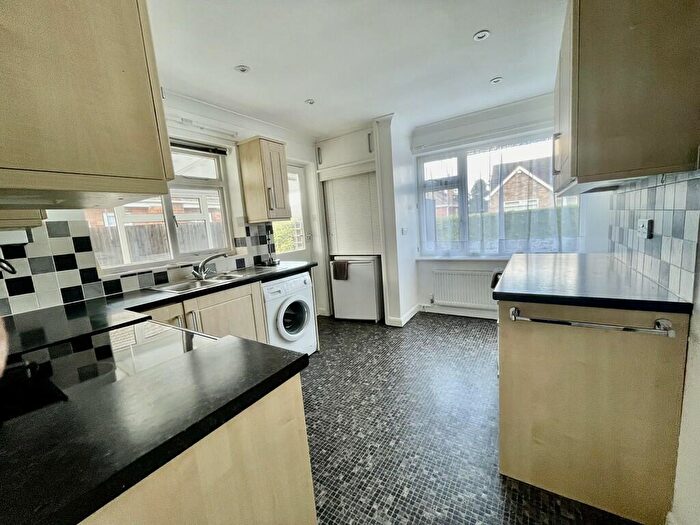 2 Bedroom Detached Bungalow For Sale In Manor Drive, Holbeach, PE12