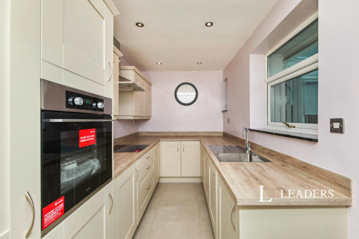 2 Bedroom Bungalow To Rent In Dean Road, DE56