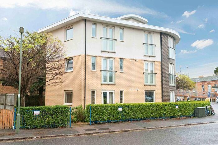 Studio To Rent In Ashley Gate, Walton-on-Thames, KT12