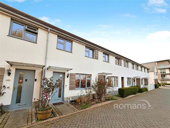 2 Bedroom Terraced House To Rent In Wallingford Way, Maidenhead, Berkshire, SL6