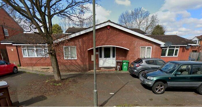 3 Bedroom Apartment To Rent In Snape Wood Road, Nottingham, NG6