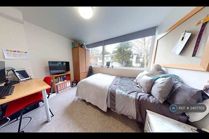 2 Bedroom Terraced House To Rent In Sparkford Close, Winchester, SO22