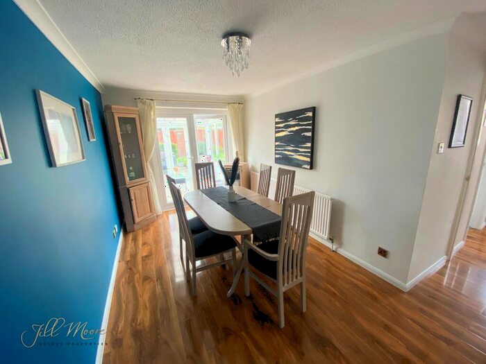 4 Bedroom Detached House For Sale In Partridge Close, Washington, NE38
