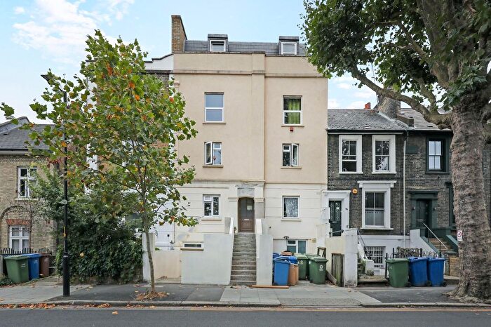 1 Bedroom Flat To Rent In Warner Road, London, SE5
